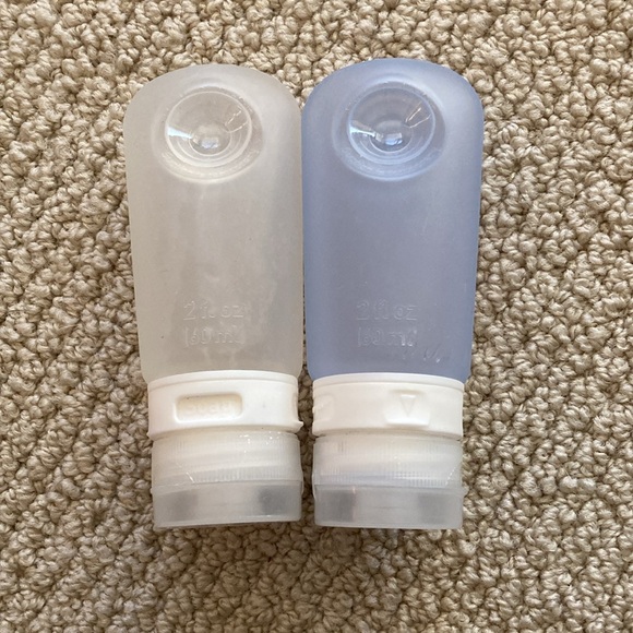 REI Reusable Liquids Containers Silicone Flexible Set Two Travel Airline Clear - Picture 2 of 4